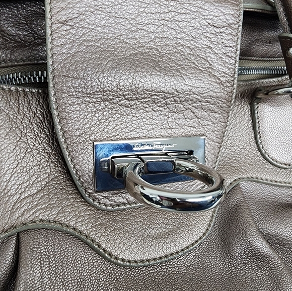 Salvatore Ferragamo bag - Picture 8 of 10